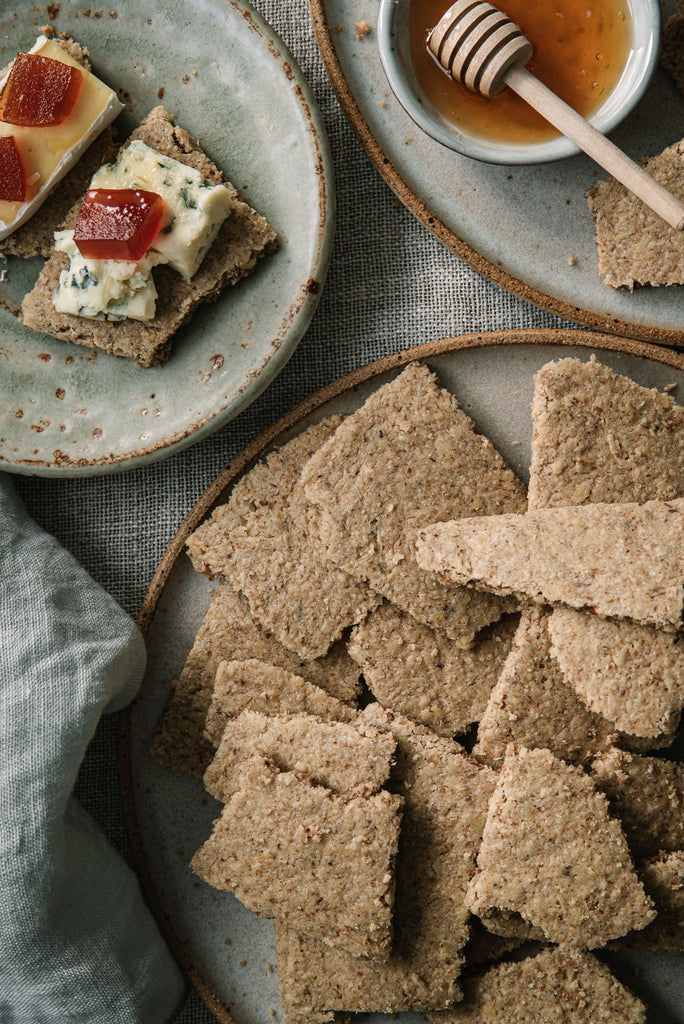 Walnut and Oat Crackers Ezidri
