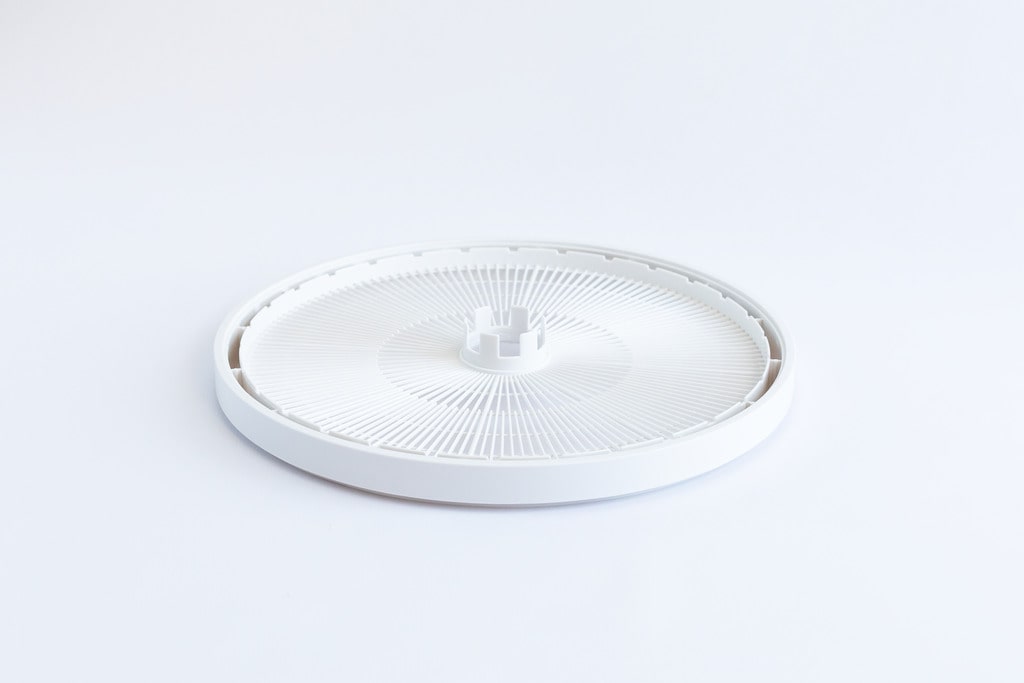 A white drying tray for Snackmaker FD500 Dehydrator
